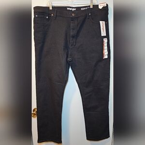 Men's Wrangler Regular Fit Straight Leg Jeans Black Size 42x30 NWT